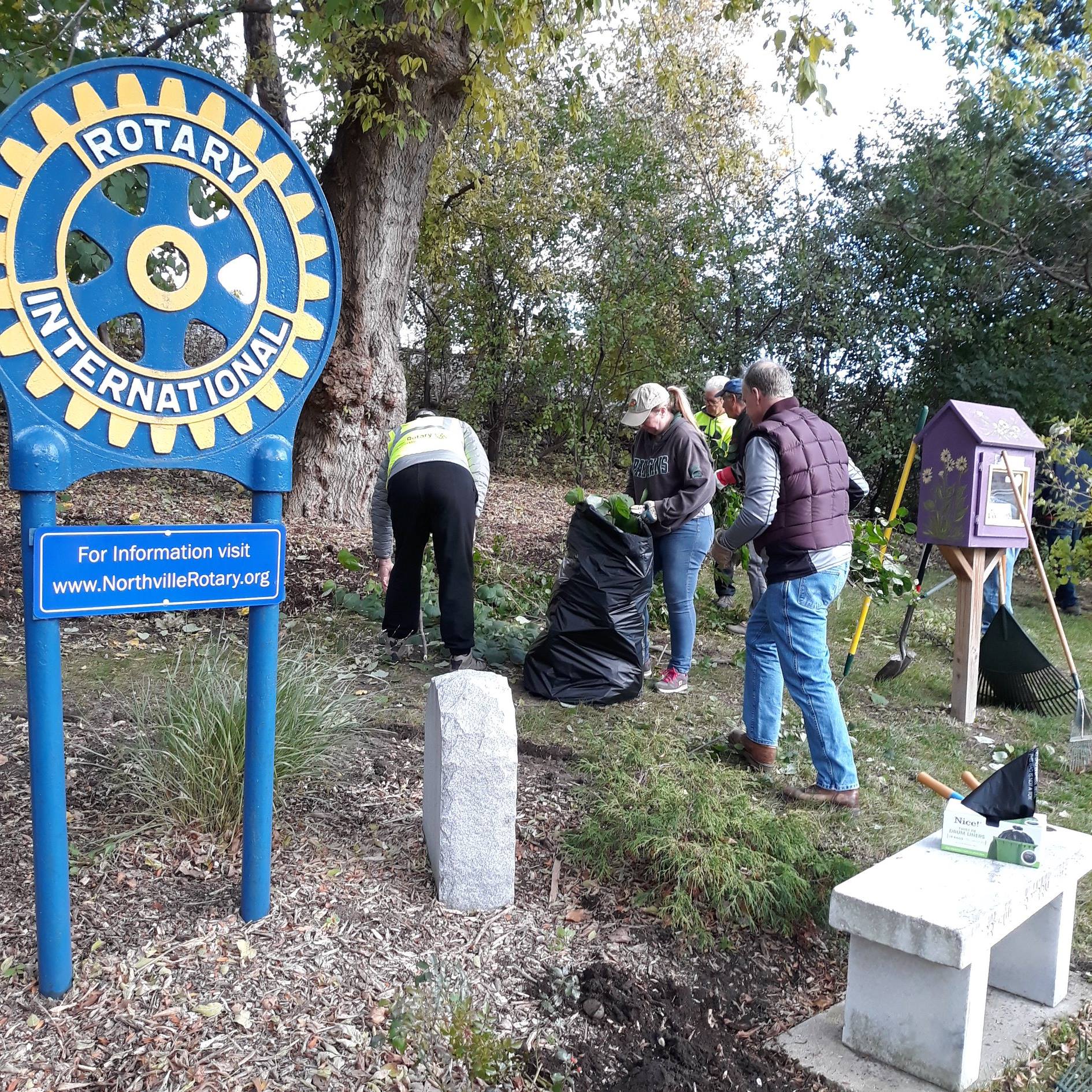 45155393_2168504799840682_8623022255544205312_n